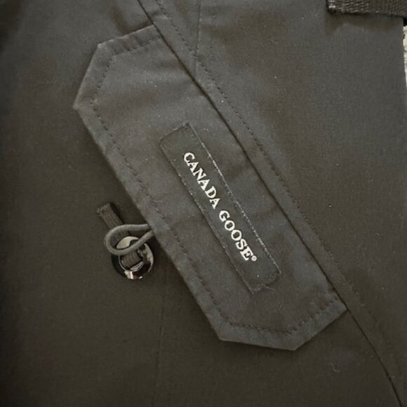 Canada Goose Kensington Parka - Picture 15 of 15